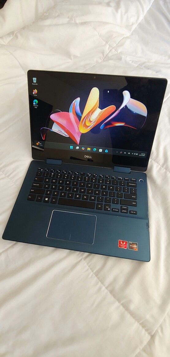 Dell Inspiron 14" Touchscreen AMD RYZEN 7 8GB RAM 256SSD WINDOWS 11 AMD RADEON VEGA WORKING FINE CHARGER INCLUDED