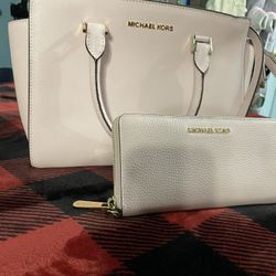 MK purse