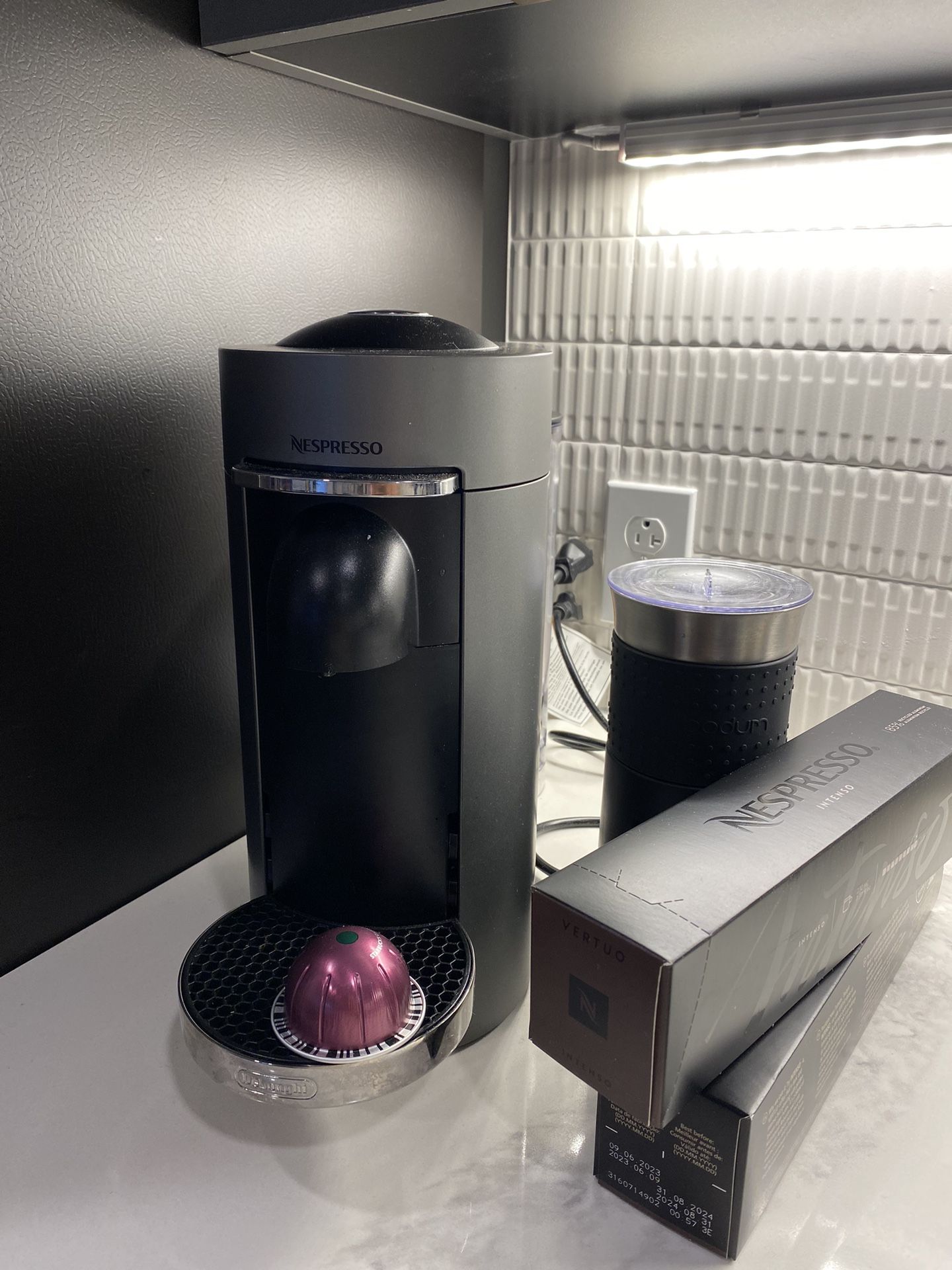 Nespresso Vertuo Plus Deluxe Coffee Maker and Espresso Machine