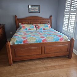 King Headboard Foot Board And Dresser W Mirror
