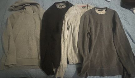 Banana Republic Sweaters - size Medium - Great condition!