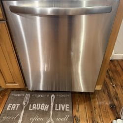 Frigidaire Dishwasher. 