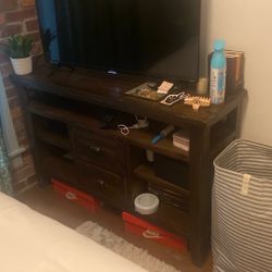 TV Stand/Bookshelf 