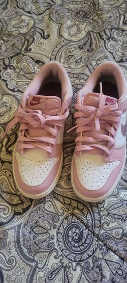 Pink nike dunks
