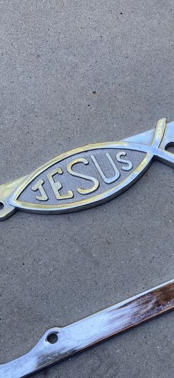 CHROME LICENSE PLATE FRAME (JESUS). 🐟 Fish LOGO