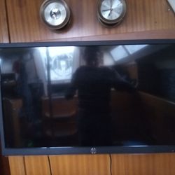 32" Westinghouse Flat Screen Tv 