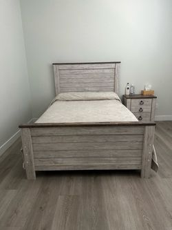 Full Size Bed