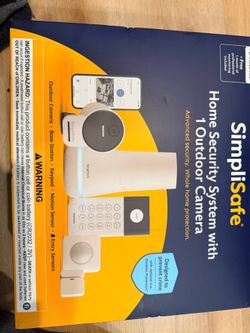Home security system with 1 outdoor camera + outdoor camera solar panel