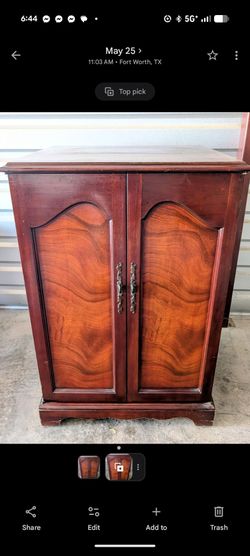 Antique Philco TV cart
