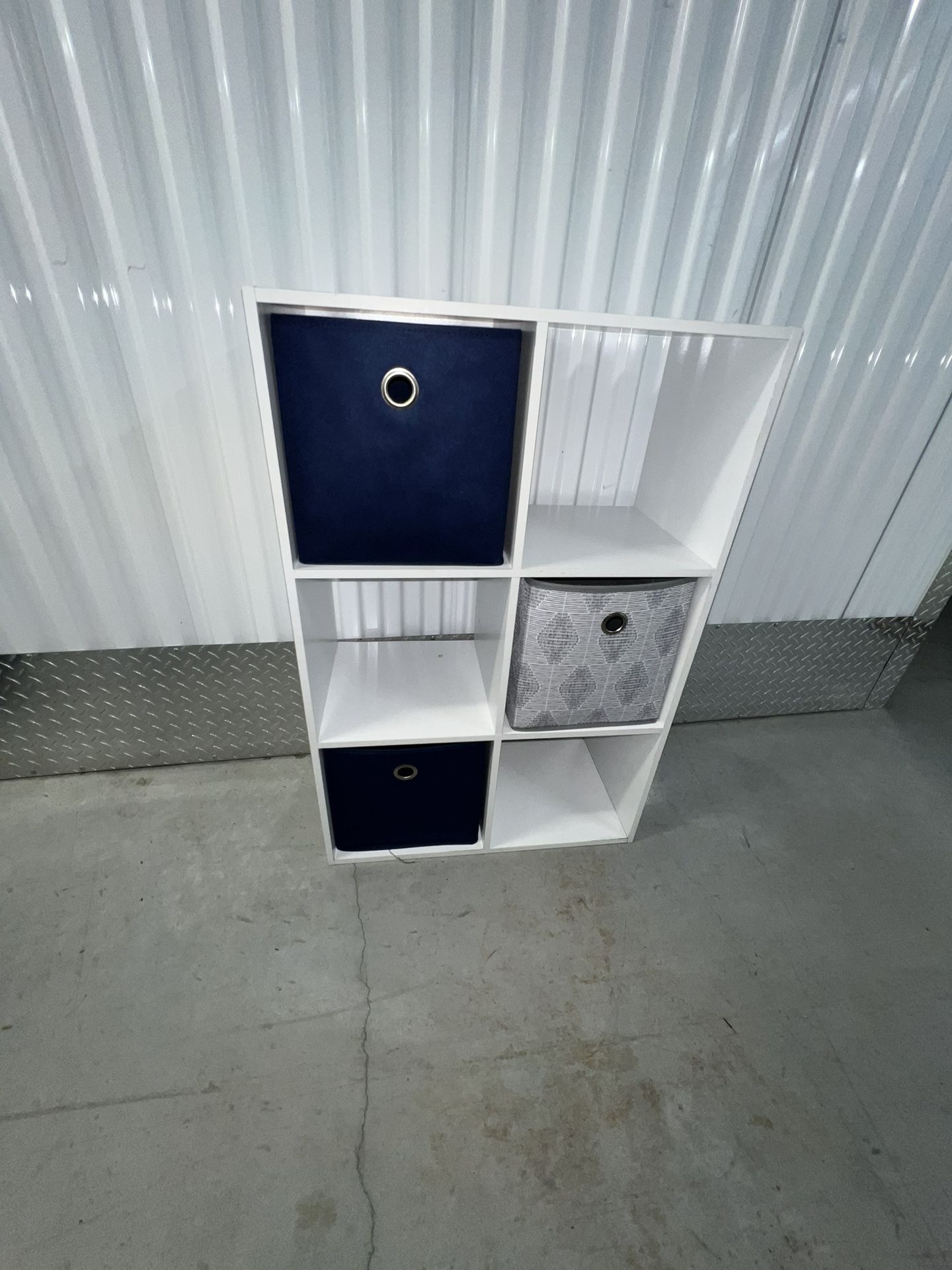 6 Sectional Medium Dresser