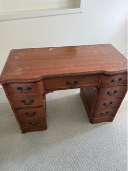 Child’s desk:  FREE