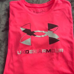 Under Armour girl’s athletic “heat gear” t-shirt