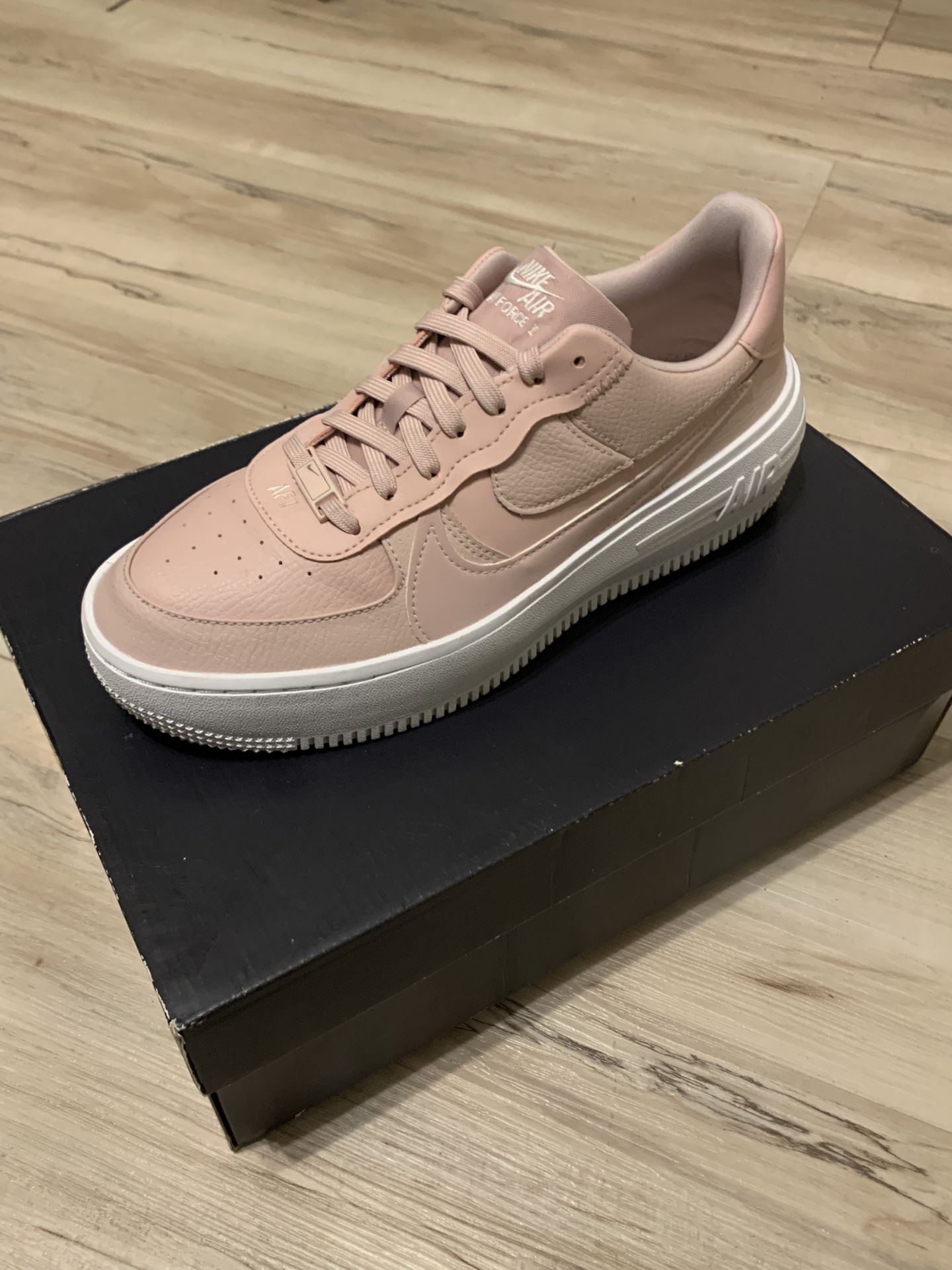 W AIRFORCE 1 PLTAFORM