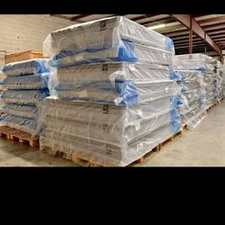 NEW MATTRESSES YEAR END CLEARANCE. WAY Lower Than Big Stores!!  All Sizes And Types