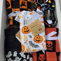 Hand Towels 2 Pkgs $6 Each