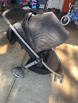 Britax B-LIVELY stroller