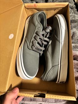Vans Off The Wall Low-Top Canvas Sneakers