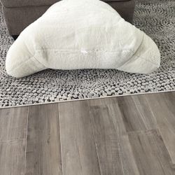 Bed Rest Pillow 