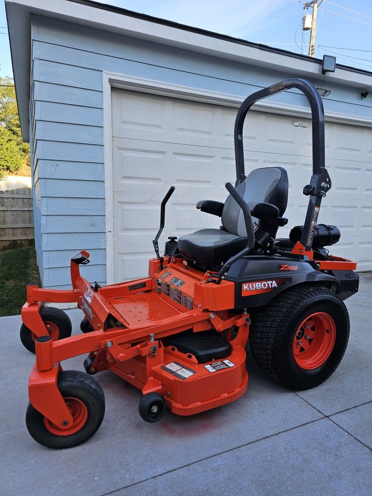 Kubota Lawn Tractor