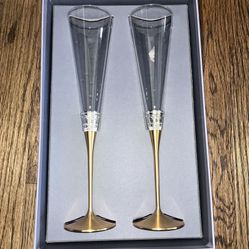Vera Wang Wedgewood Champagne Flute and Knife Set