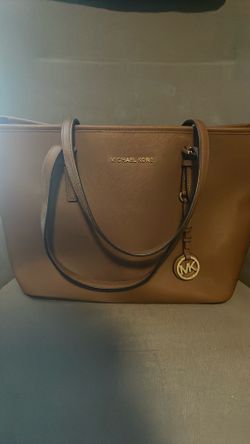 Purse / bolsa MK NEW  Nueva OBO