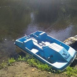 Paddle Boat For Sale $450.00