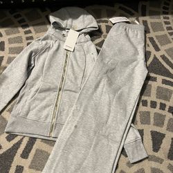 Lululemon Scuba Set Size 8 Color Light Gray