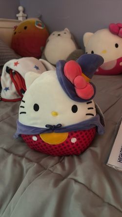 Hello kitty halloween squishmallow