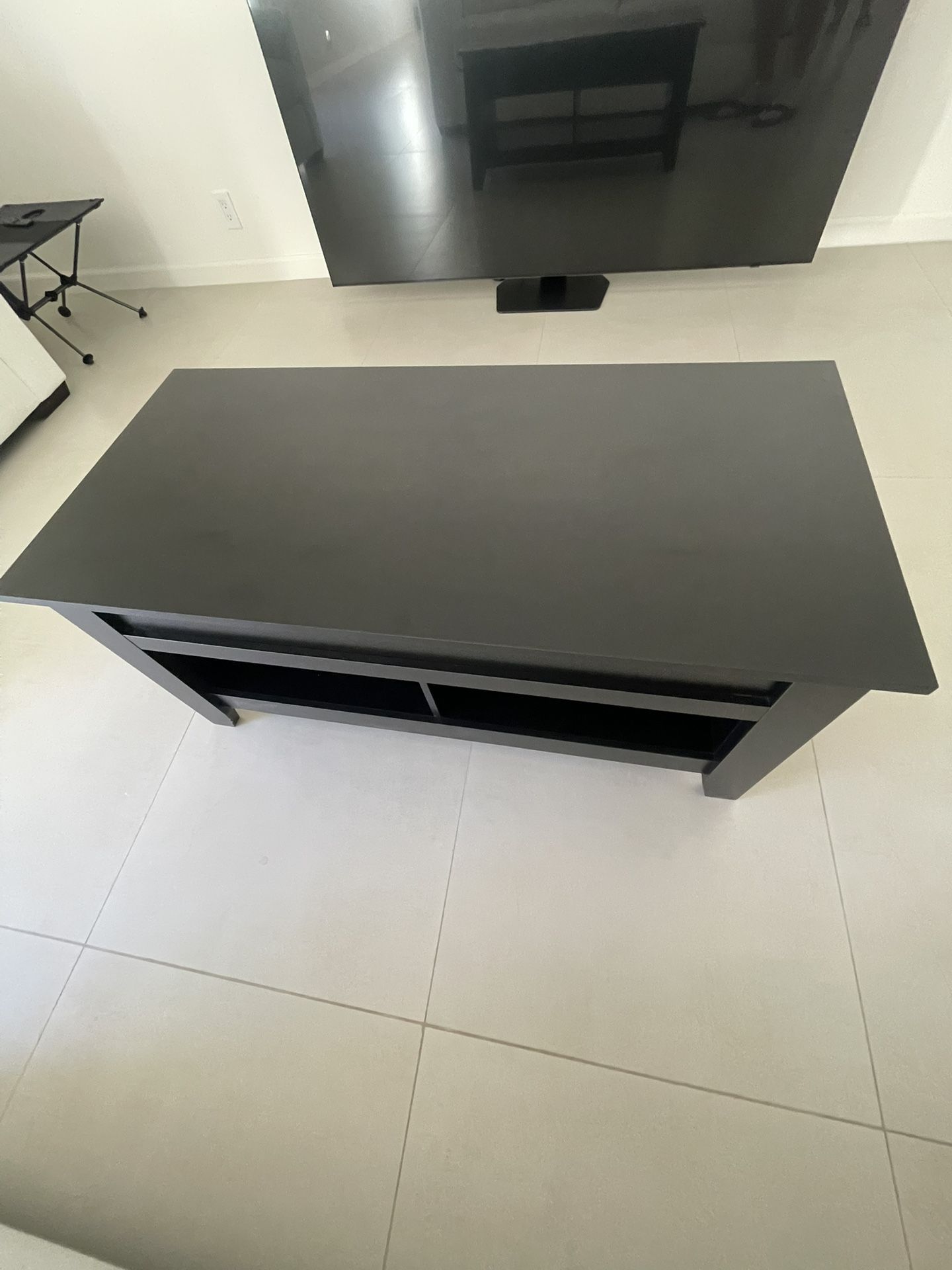 Coffee table 20”x40”