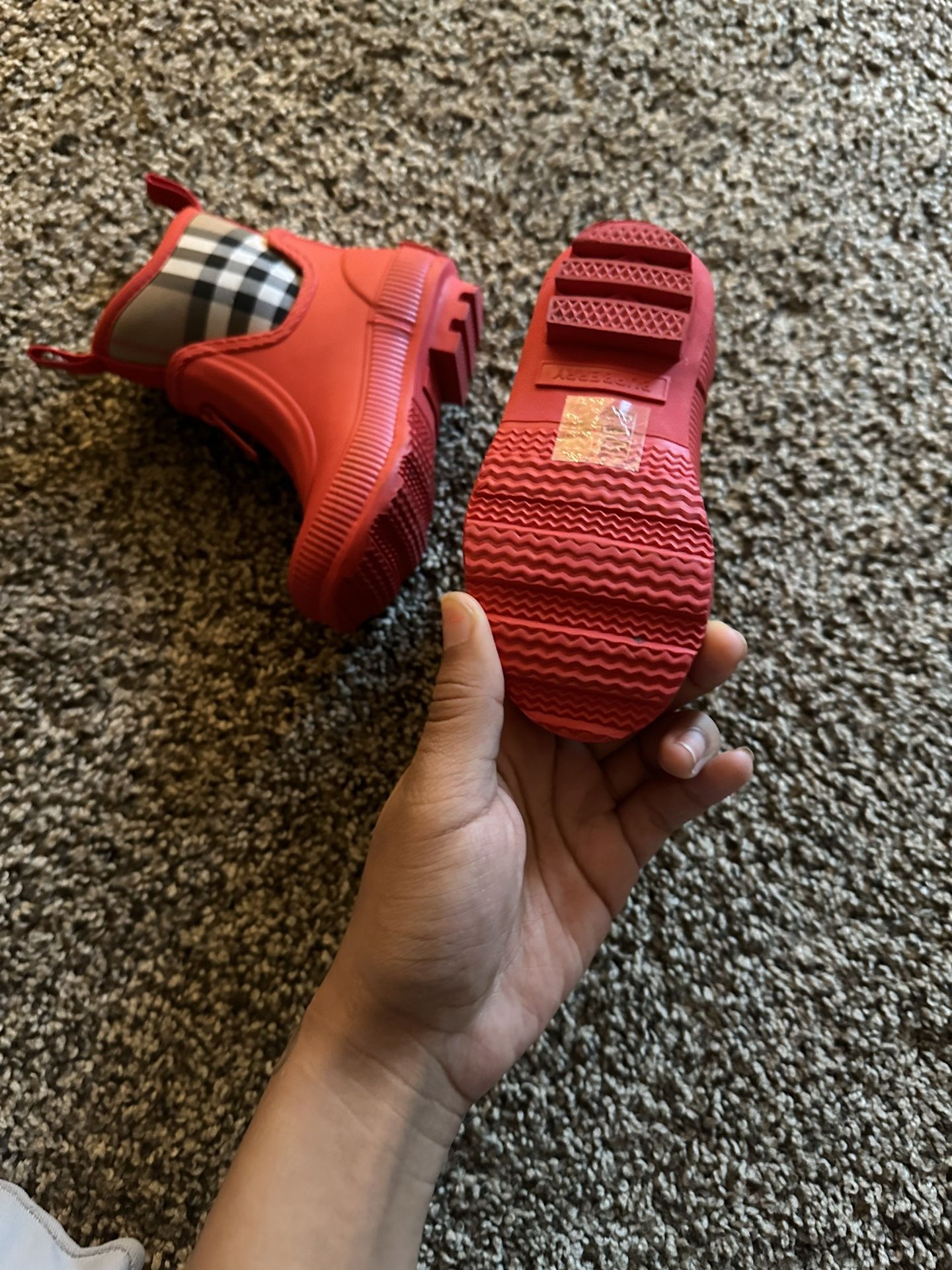 Burberry Boots Size 7c