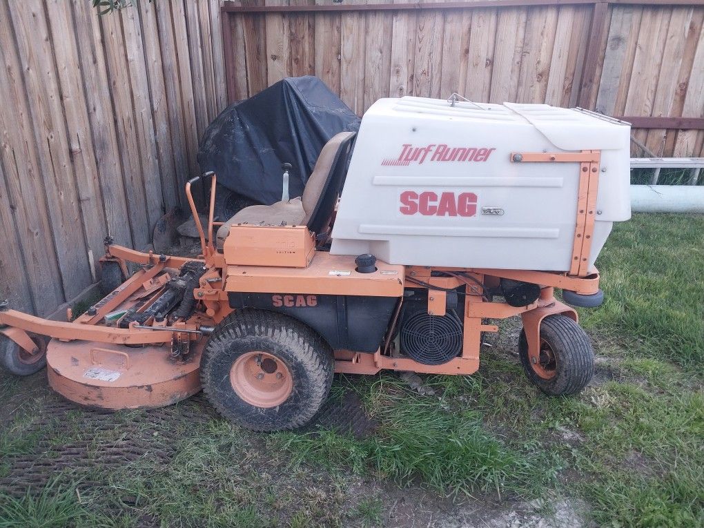 Scag Ridding Lawnmower 48" Blade Deck, 1460 Hours