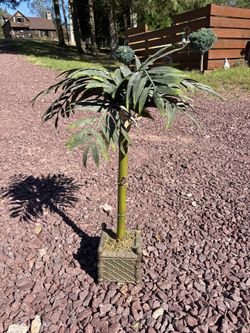Artificial Palm Tree Decorative Planter