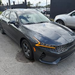 2021 Kia K5 