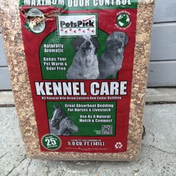 Pets Pick Red Cedar Bedding