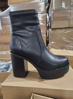 Women’s shoes