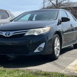 2014 Toyota Camry Hybrid 