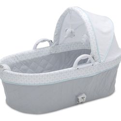 Deluxe Baby Moses bassinet 