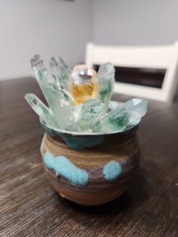 Quartz cystal