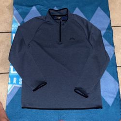 Sz Medium Oakley 3/4 Zip Up 