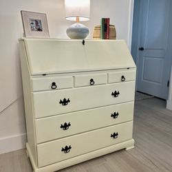 Vintage desk and drawers