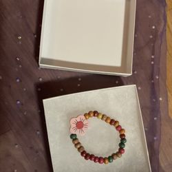 AVAILABLE 👈 New Kid’s Wooden Bracelet In A Gift Box $5 Each