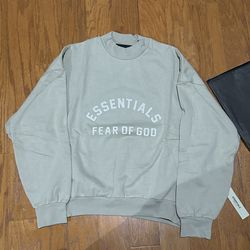 Essential Crewneck Sweater