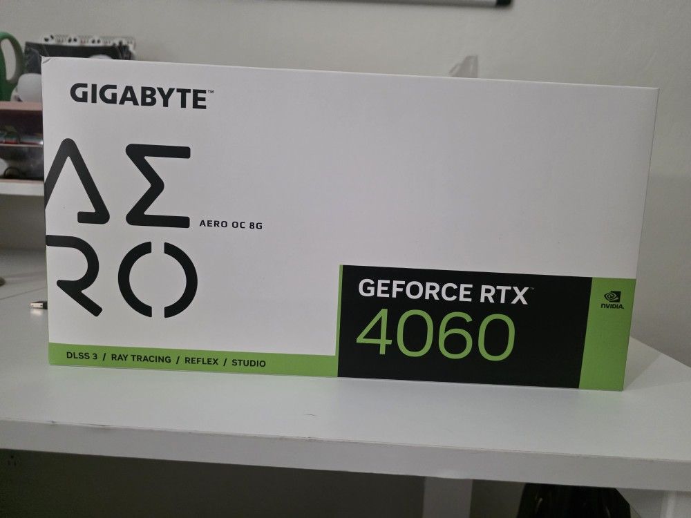 RTX 4060 WHITE