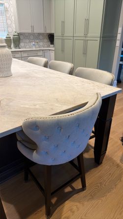Great used counter chairs.