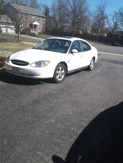 2002 Ford Taurus