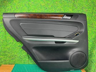 2007-2012 Mercedes GL450 Rear Left Interior Door Trim Panel Cover  OEM