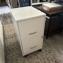 Two drawer rolling filing cabinet with keys