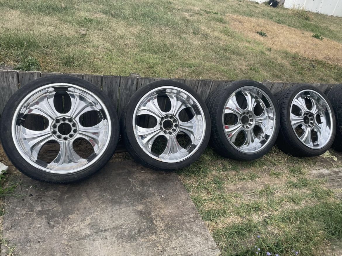 22” Wheels And Tires