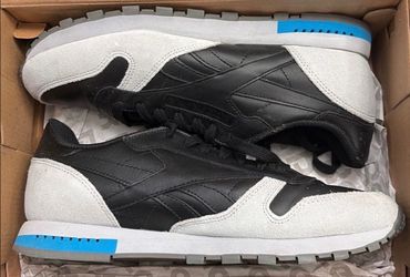 Reebok size 8 in a half