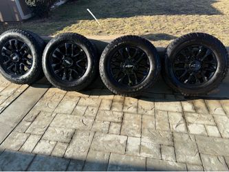 20” wheels and tires Silverado 2500